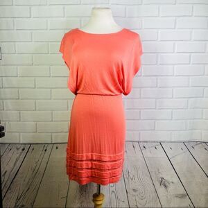 10/$25🦋 No Strings Attached Coral Flutter Sleeve Blouson Dress - Size XS